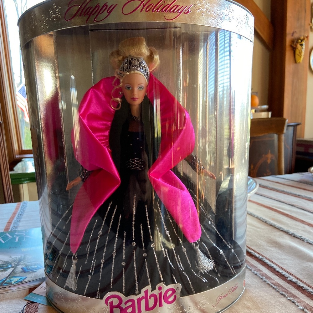 Vintage 1998 Happy Holidays Barbie